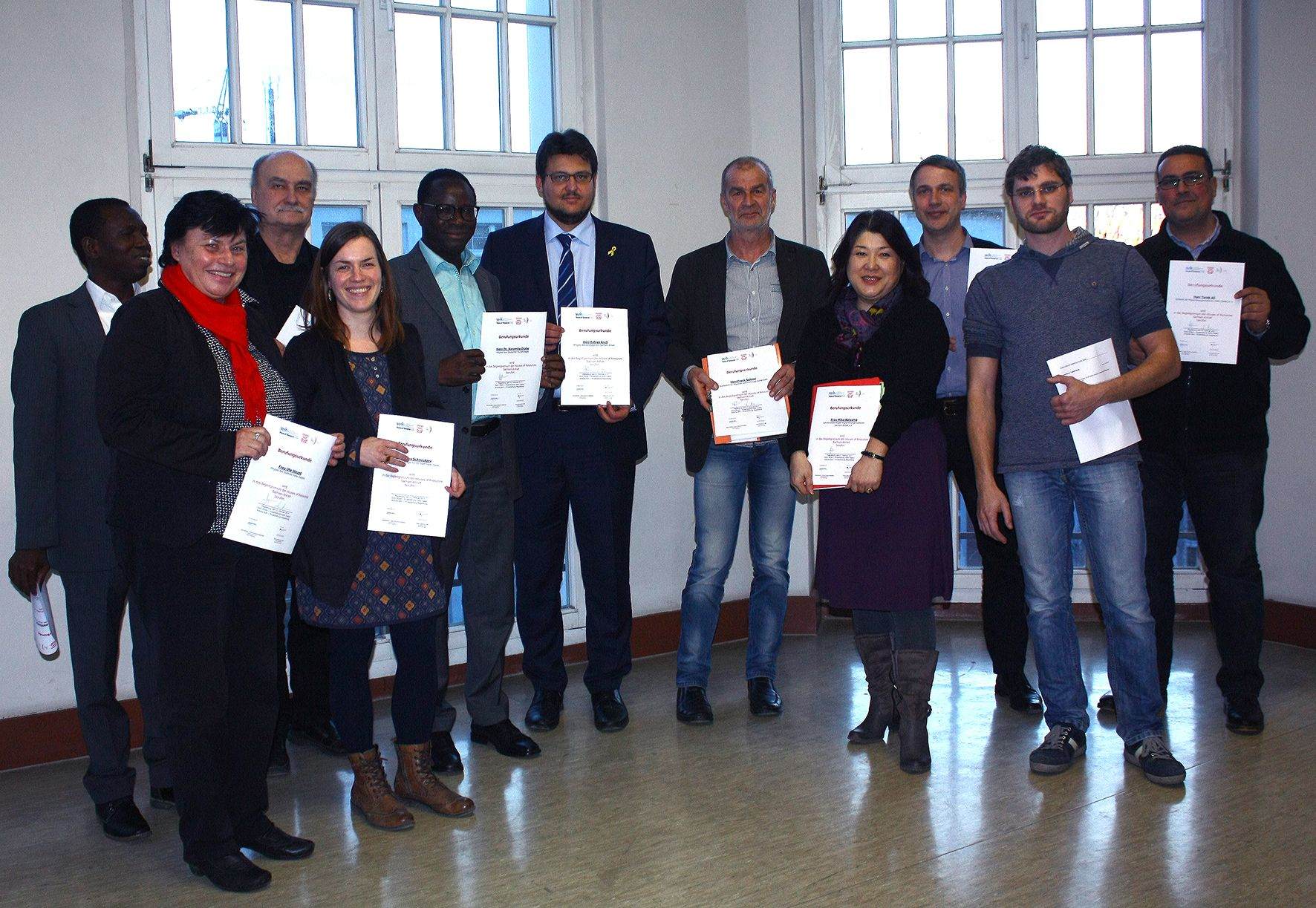 Der Beirat v.l.n.r. Abdoul Coulibaly, Ute Haupt, Axel Schneider, Antonia Kern, Dr. Karamba Diaby, Tobias Krull, Frank Schoor, Mika Kaiyama, Björn Malycha, Ronn Müller (Foto: Sonja Renner)